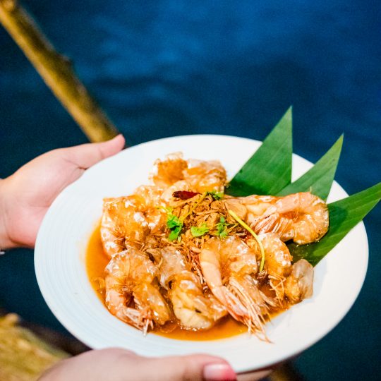 https://www.kohchangsalakphet.com/wp-content/uploads/2024/10/Seafood-8-540x540.jpg