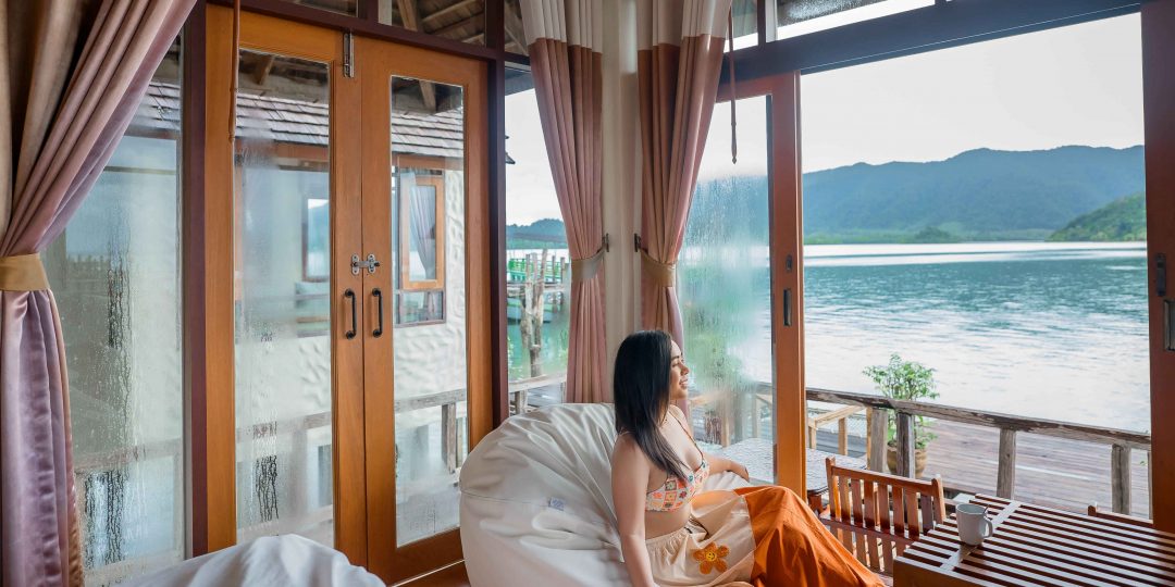 https://www.kohchangsalakphet.com/wp-content/uploads/2024/10/Villa-Seaview_3_3_11zon-1080x540.jpg